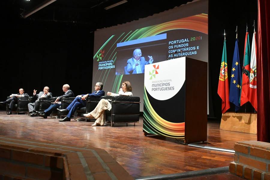 (Português) Seminário Portugal 2020: Os fundos comunitários e as Autarquias locais 42