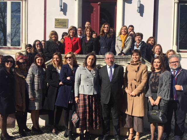 (Português) ANMP e Comissão para a Cidadania e a Igualdade de Género celebraram protocolo cont...